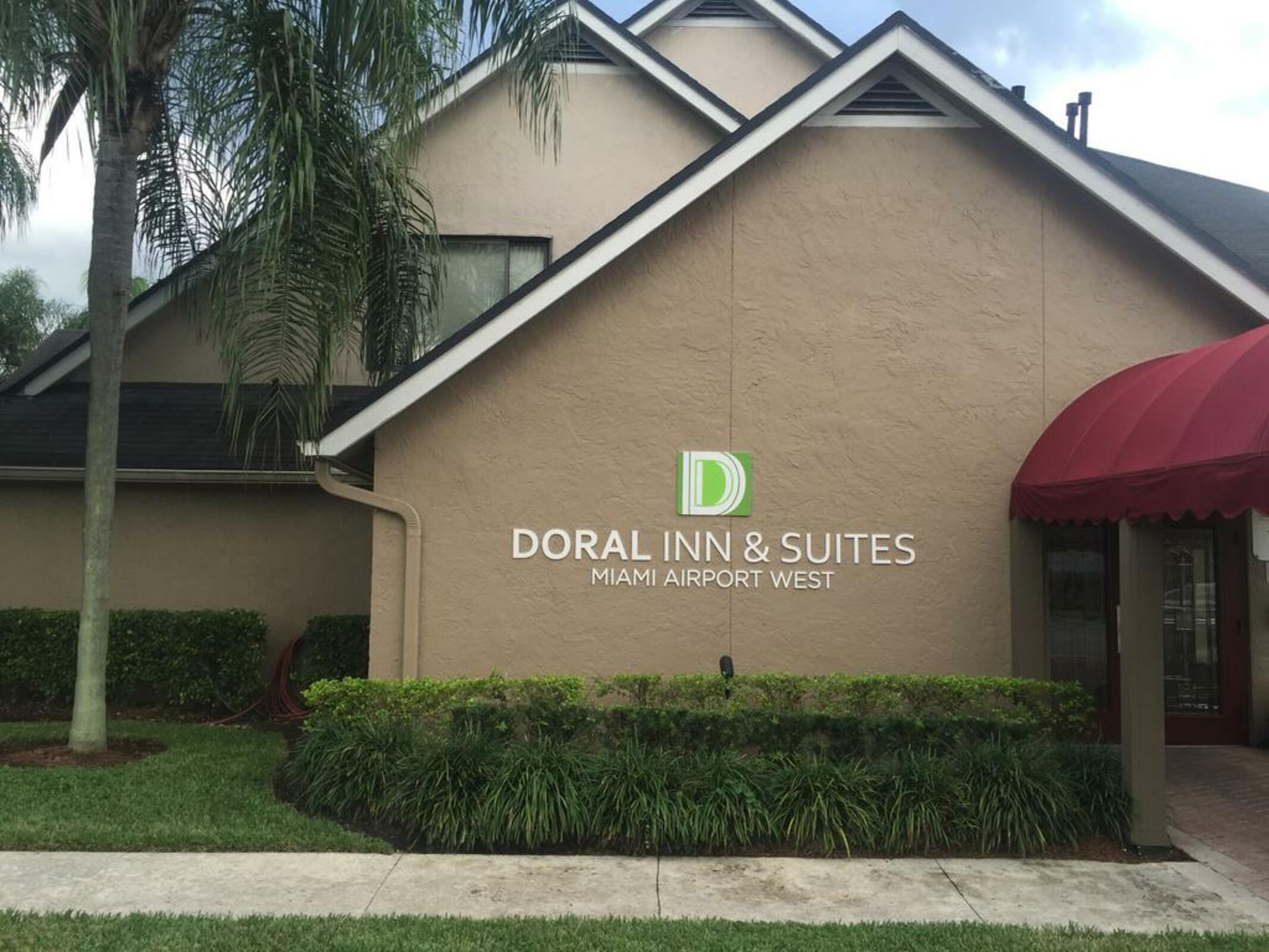 Doral Inn & Suites Miami Airport West Exterior photo